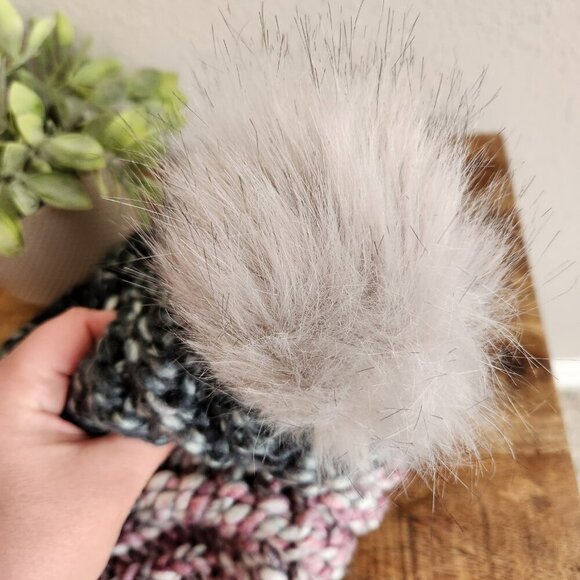 Handmade Heavy Knit Winter Hat with Pom Pom - Picture 5 of 6
